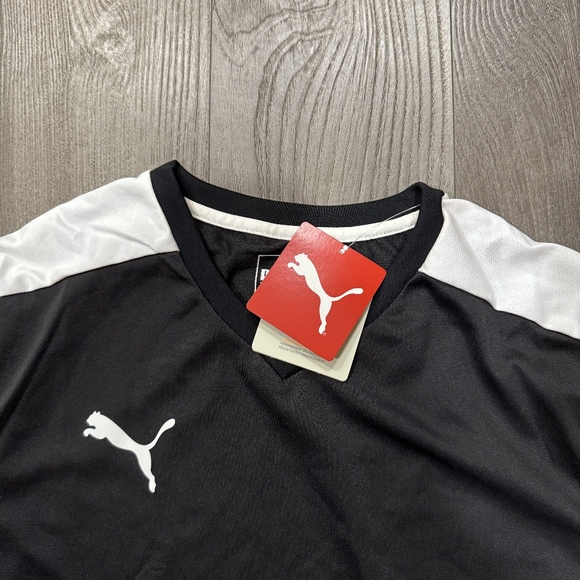 BNWT Puma Men Liga Soccer Jersey Black/White Size Medium Football Plain Shirt - Picture 4 of 6